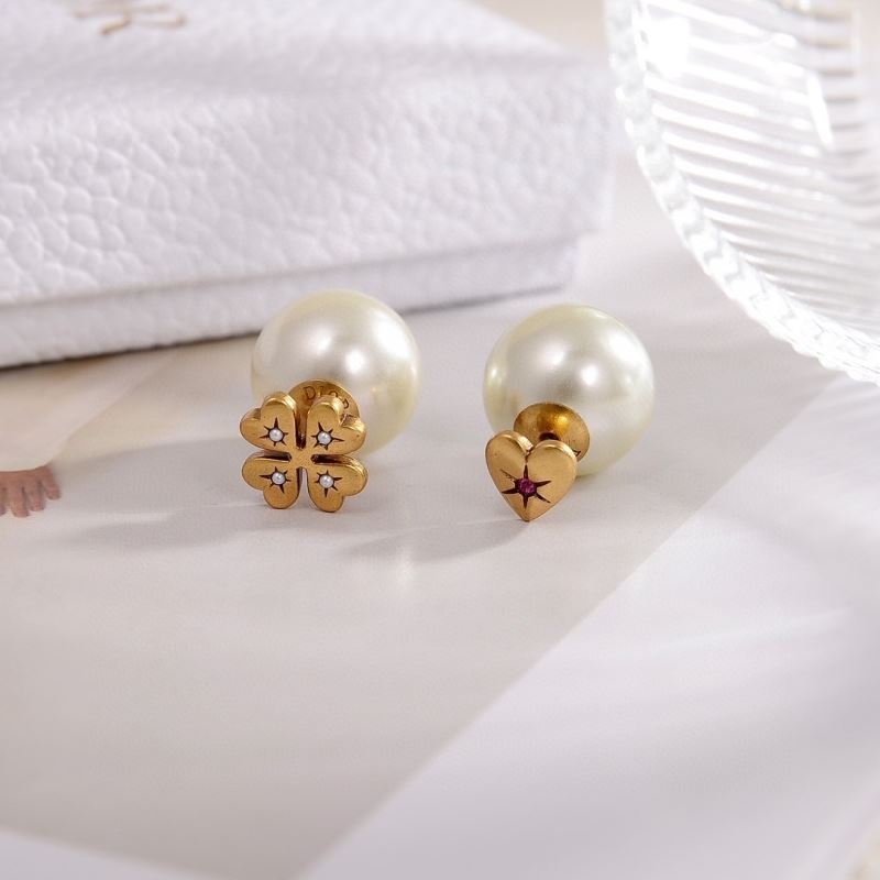 chr1st1an D10r earrings